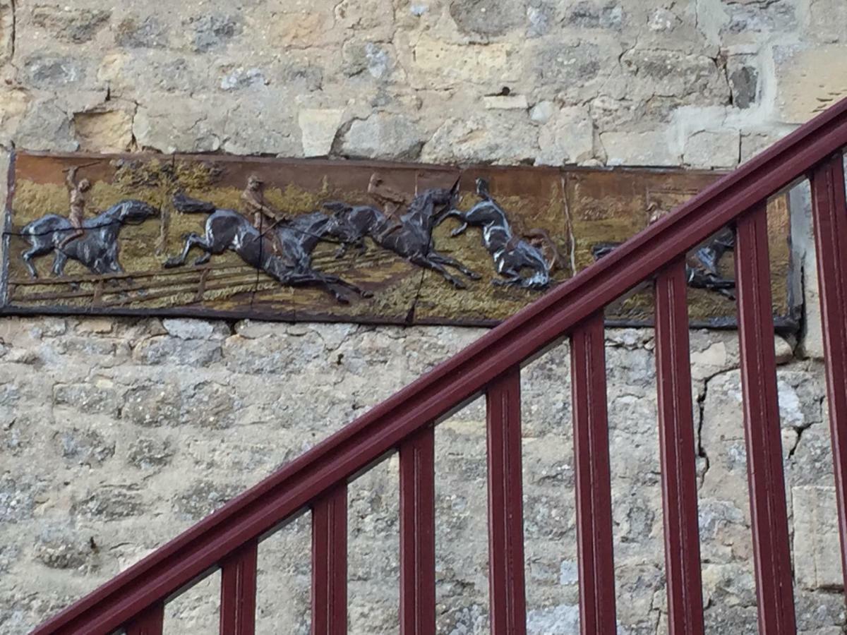 Le Chateau D'Asnieres En Bessin Luaran gambar